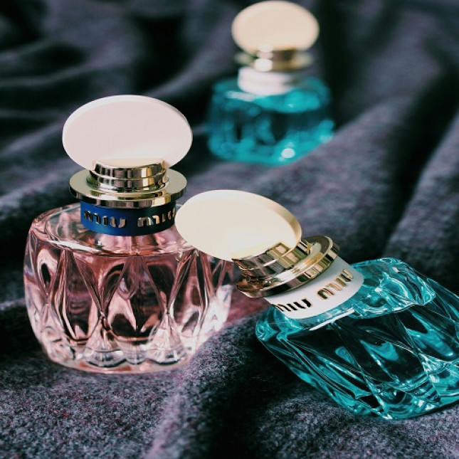 False Eyelashes - Natural Wispy